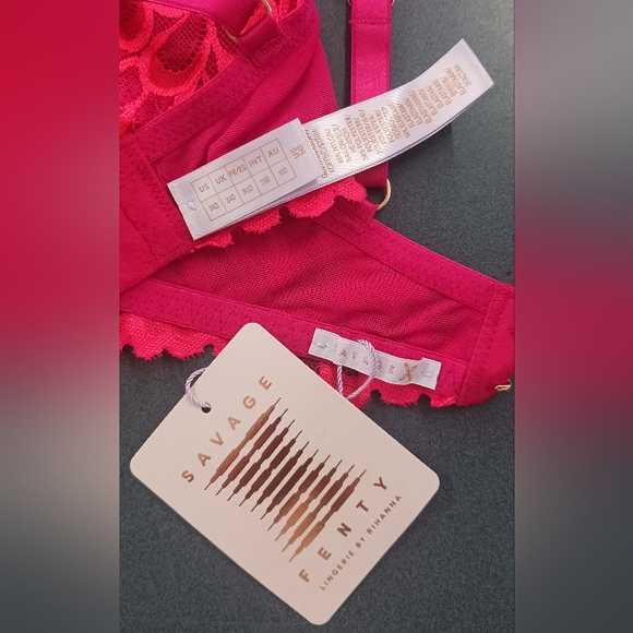 Savage X Fenty Bra - Picture 3 of 3
